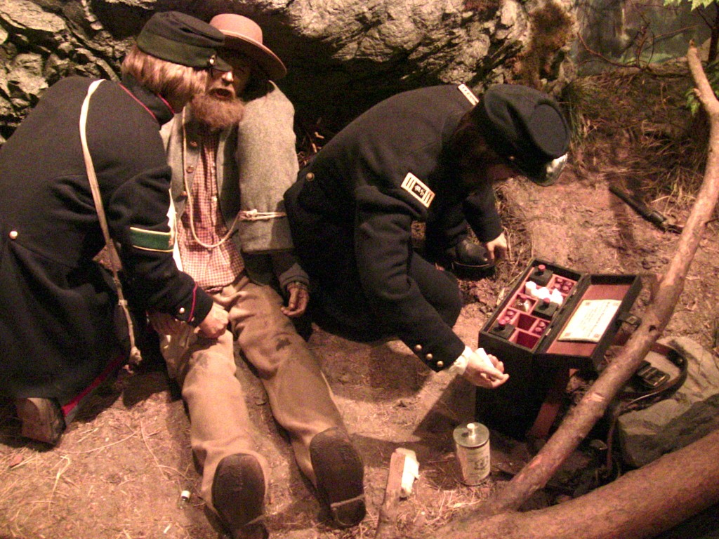 civil war museum - army medic and kit