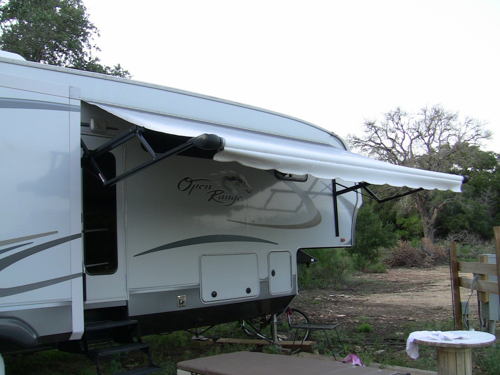 RV Awning  Fifth Wheel Pictorial Guide