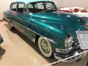 1954 Chrysler New Yorker Deluxe